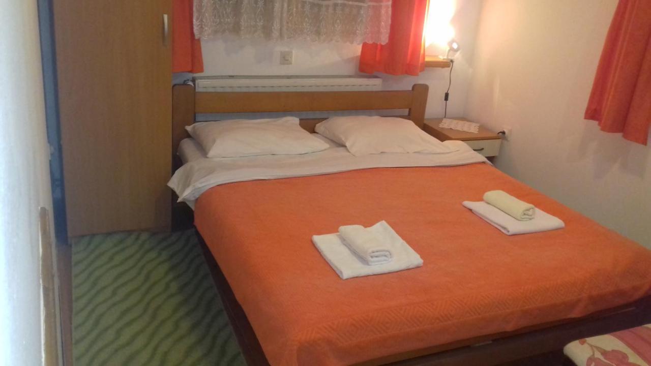 Guesthouse Ukus Durmitora Žabljak Exterior foto